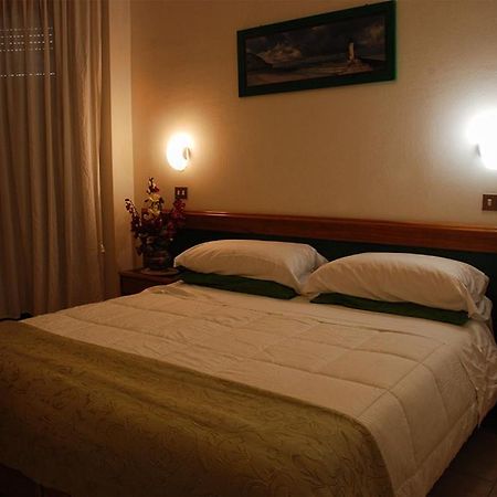 Hotel Neptunus เน็ตตูโน ภายนอก รูปภาพ