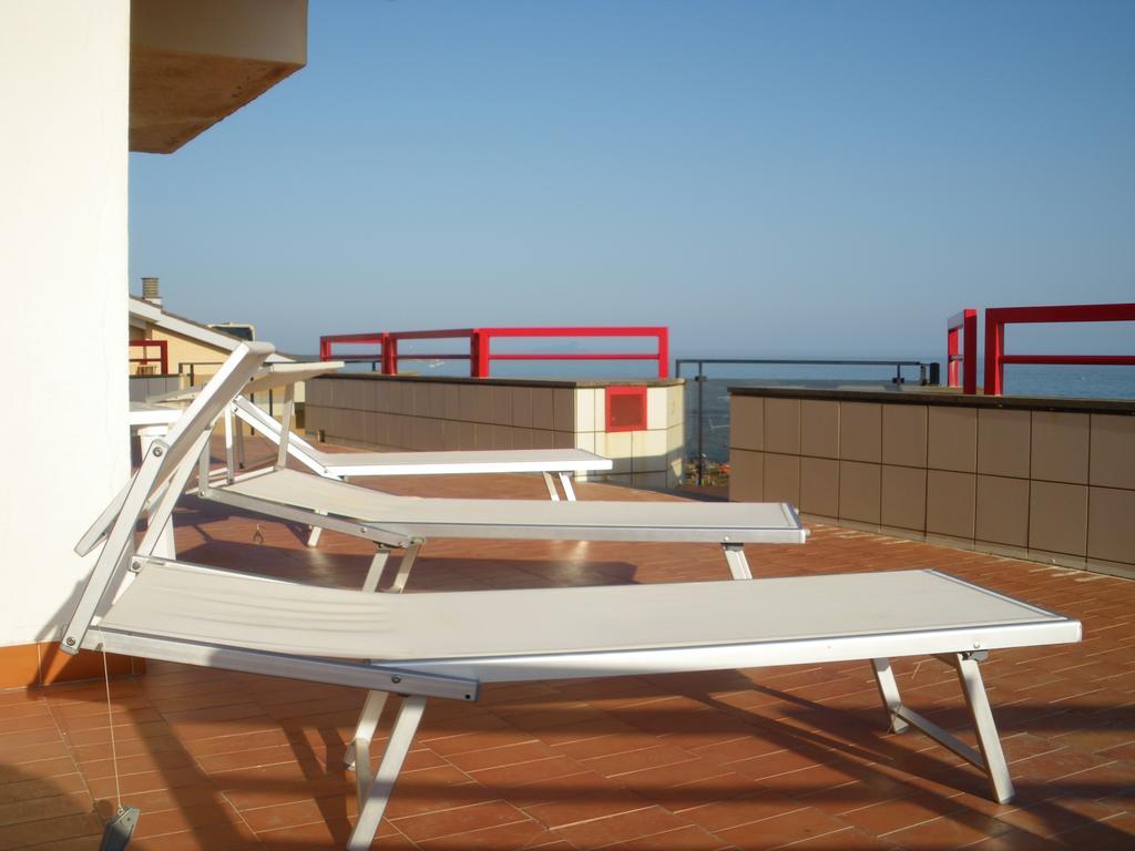 Hotel Neptunus เน็ตตูโน ภายนอก รูปภาพ