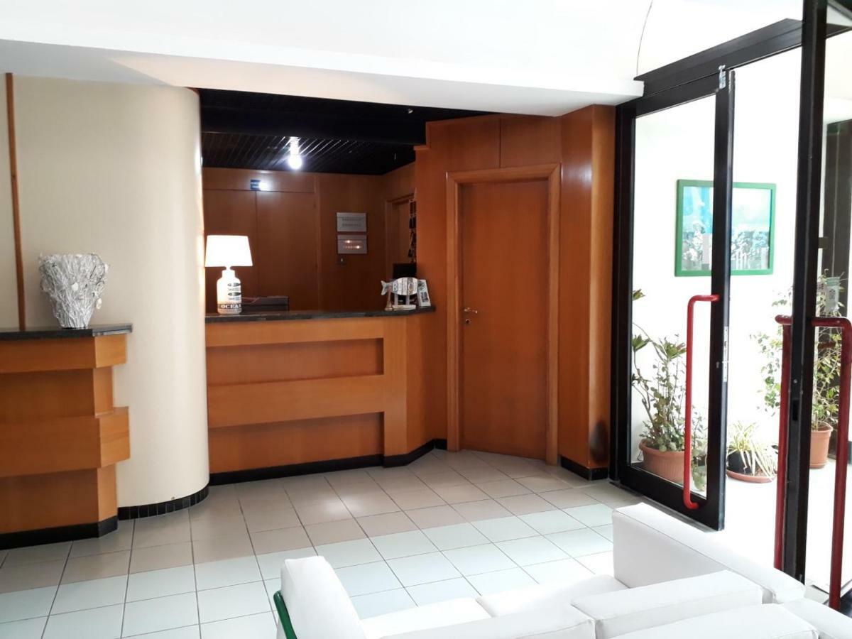 Hotel Neptunus เน็ตตูโน ภายนอก รูปภาพ